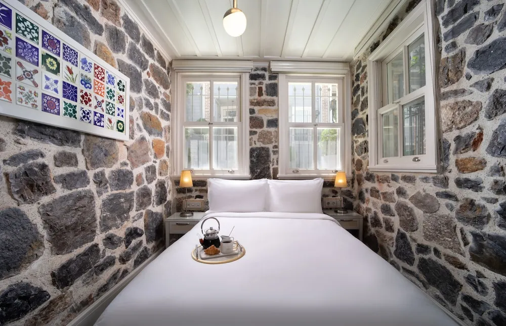 Superior Room, Basement Floor