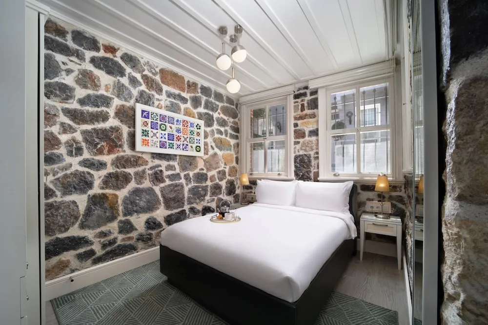 Superior Room, Basement Floor