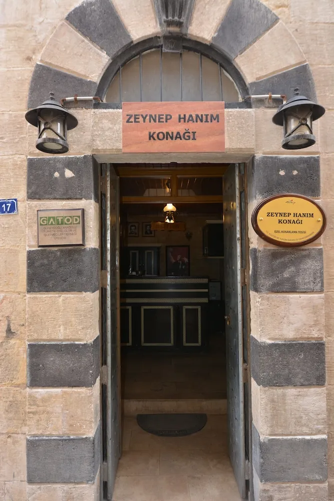 Zeynep Hanim Konagi - Special Class