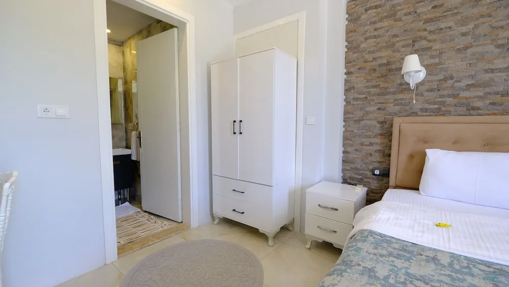 Panoramic Tek Büyük veya İki Ayrı Yataklı Oda