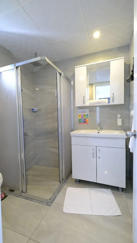 Deluxe Üç Kişilik Oda (3 People)