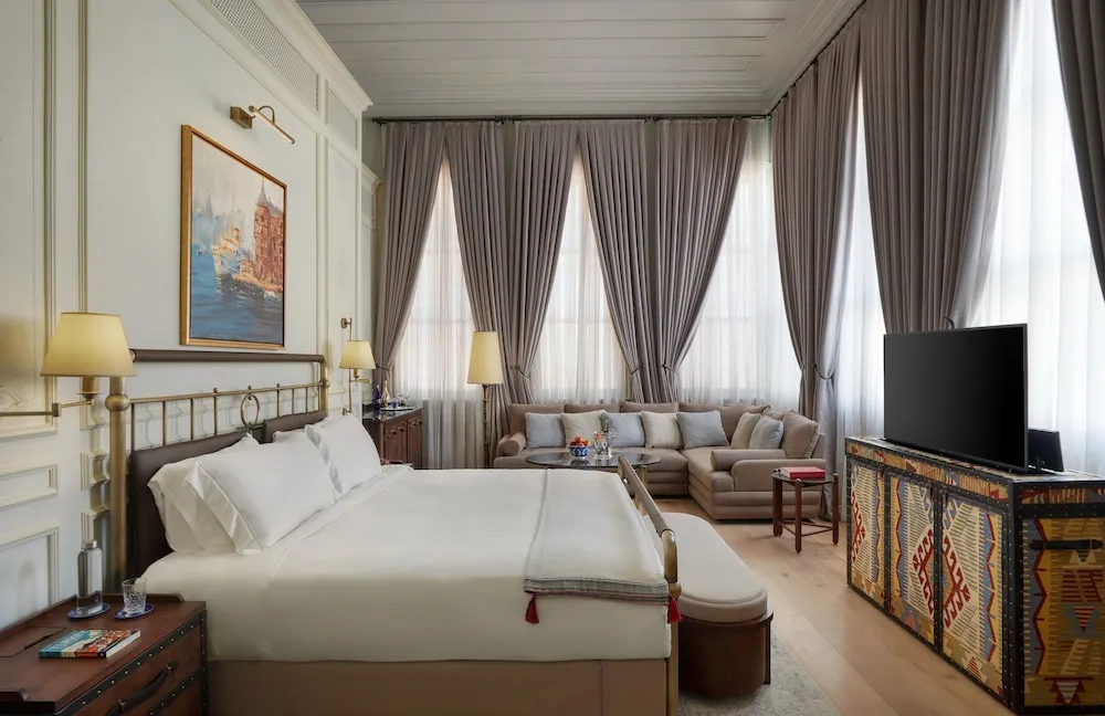 Courtyard Suite