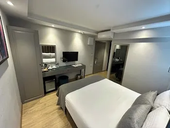 The Roomy Hotel Nişantaşı
