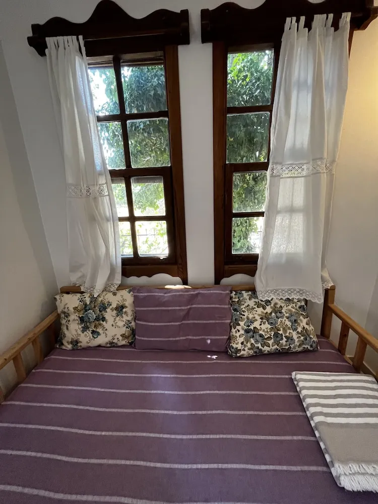 Standard Üç Kişilik Oda