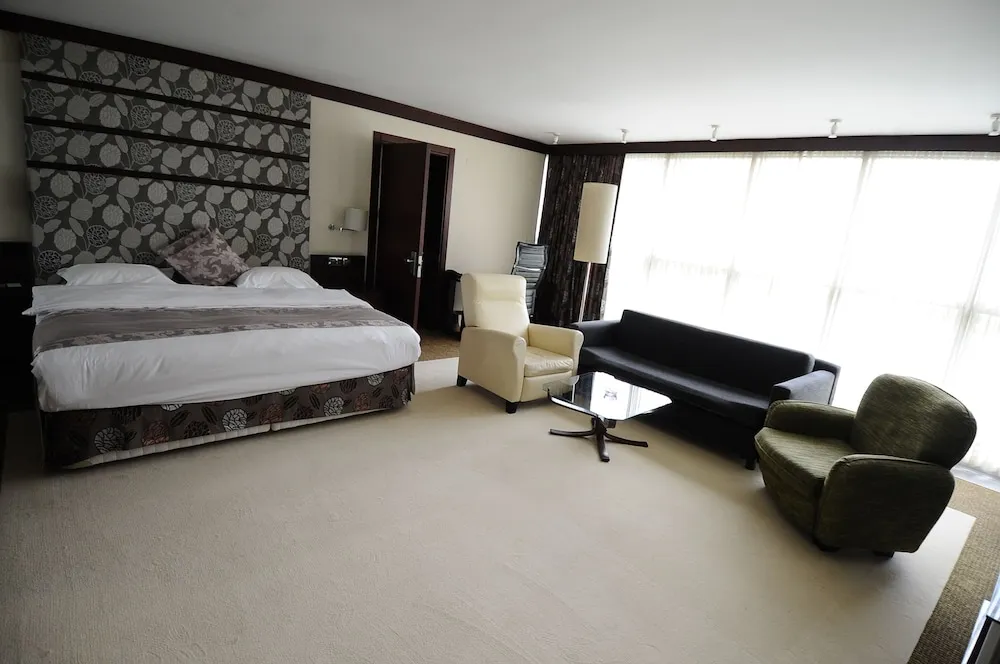 Tek Büyük Yataklı Oda