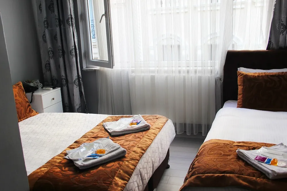 Standard Üç Kişilik Oda
