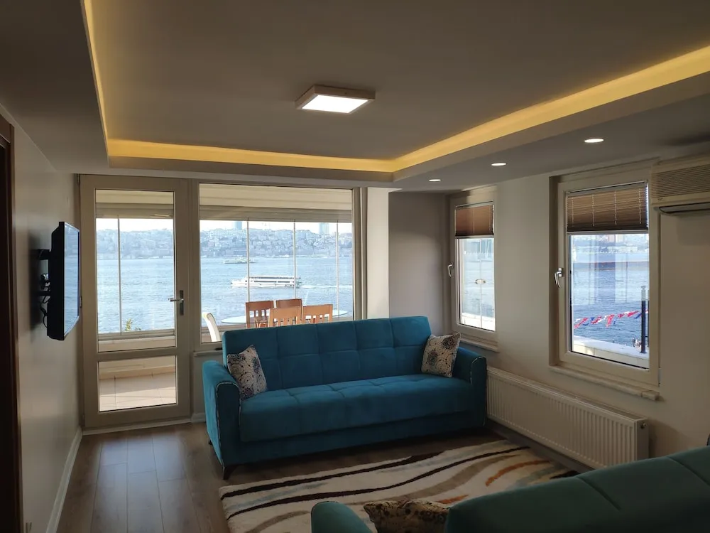 Apart Daire, 2 Yatak Odası, Balkon, Deniz Manzaralı