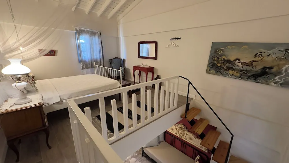 Superior Loft Room
