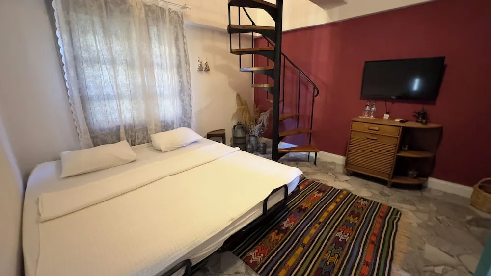 Superior Loft Room