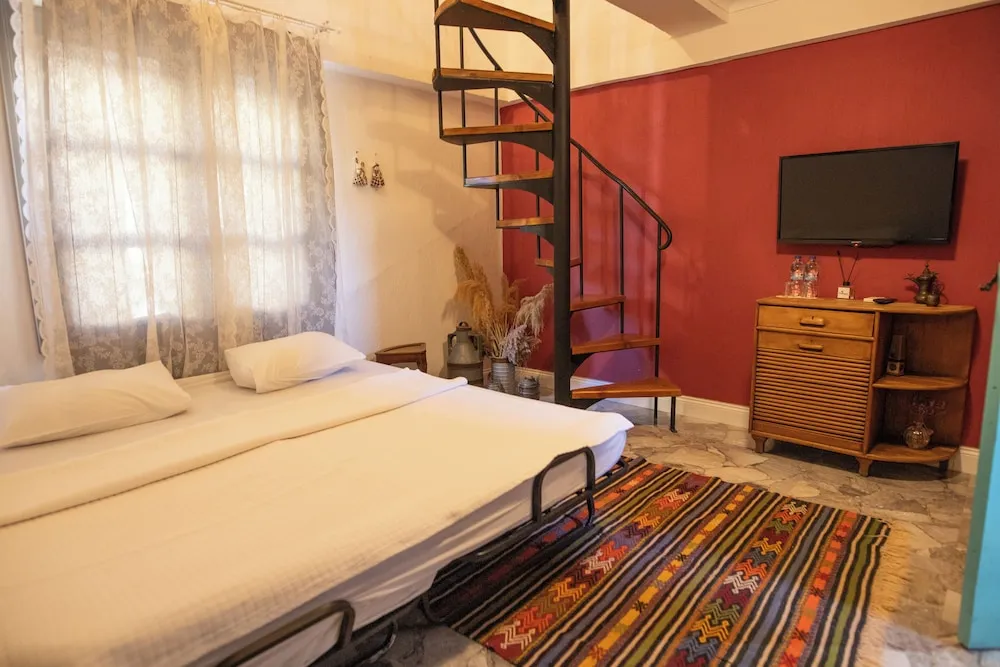 Superior Loft Room