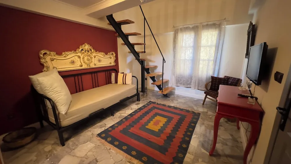 Superior Loft Room