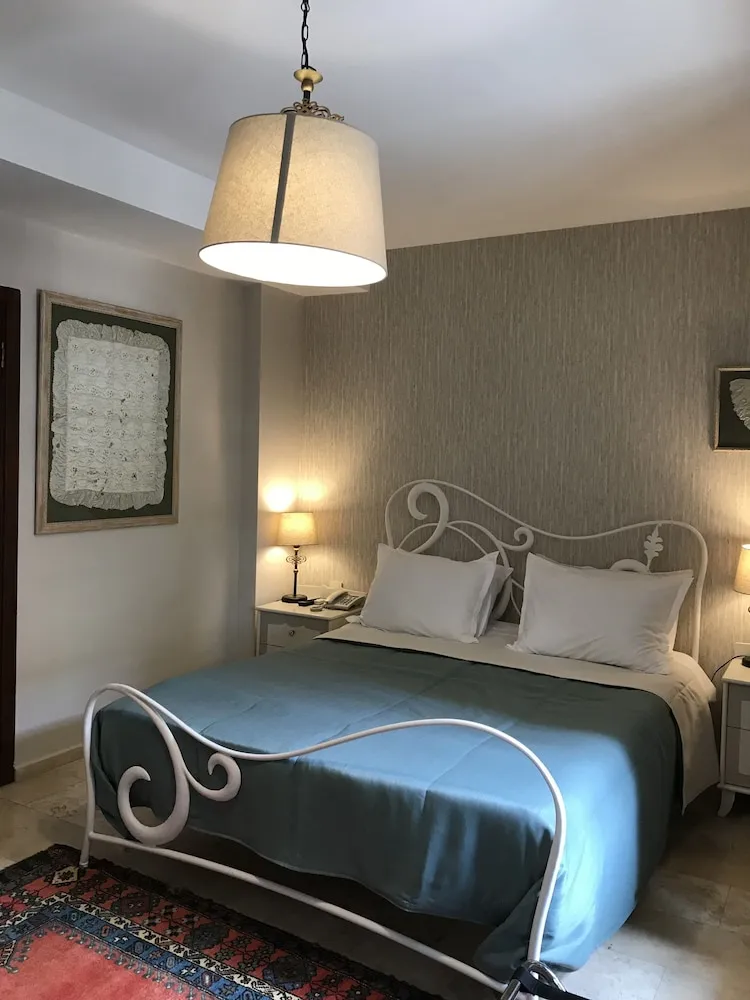 Deluxe Tek Büyük Yataklı Oda, 1 Büyük (Queen) Boy Yatak, Sigara İçilmez, Şehir Manzaralı