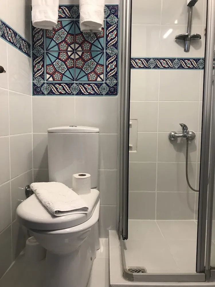 Standard İki Ayrı Yataklı Oda, 2 Tek Kişilik Yatak, Sigara İçilmez, Avlu Manzaralı