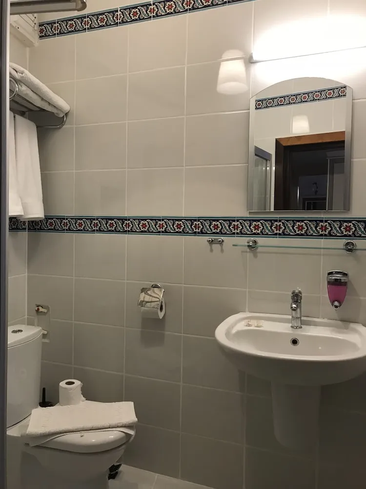 Standard İki Ayrı Yataklı Oda, 2 Tek Kişilik Yatak, Sigara İçilmez, Şehir Manzaralı