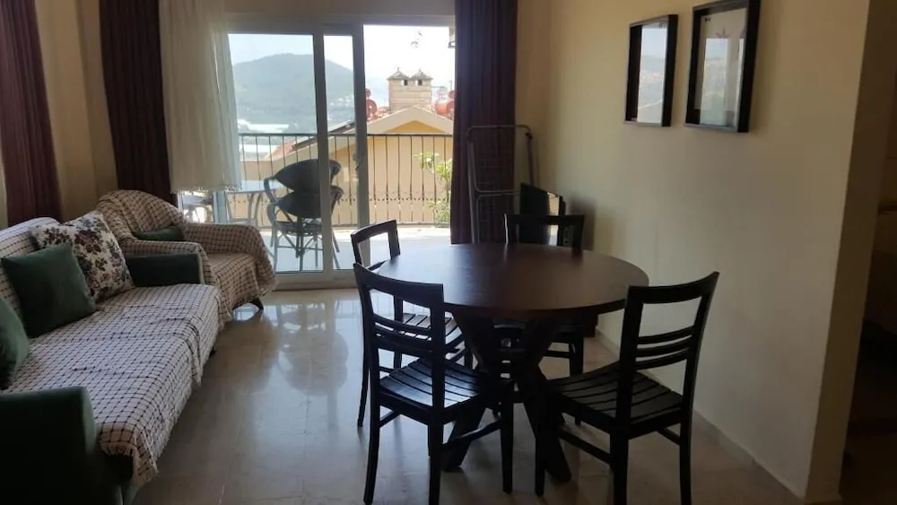 Apart Daire, Bahçe Manzaralı