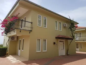 Goldcity Apartments