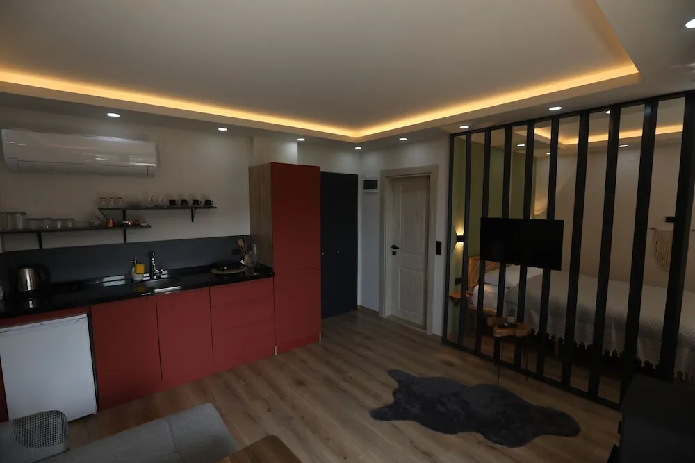 Comfort Tek Büyük Yataklı Oda