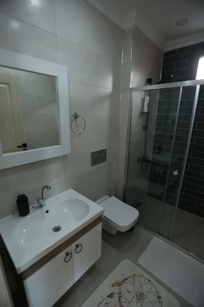 Comfort Tek Büyük Yataklı Oda