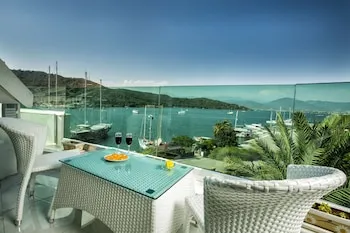 Grand Ata Park Hotel