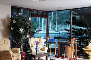 Grand Ata Park Hotel