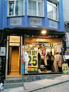 Galata Waterfall Apartment