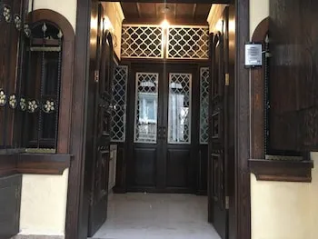 Guner Hotel