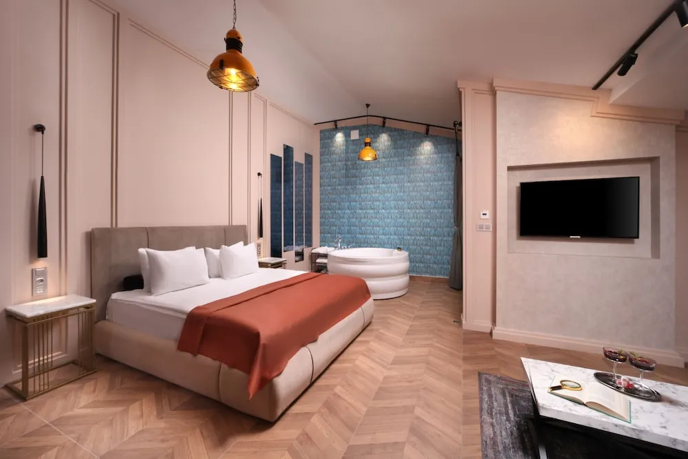 King Suite Spa Kuvetli