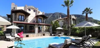 Villa XT12 by JoyLettings