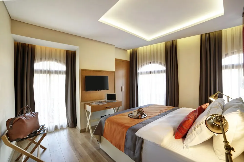 Standard Tek Büyük Yataklı Oda