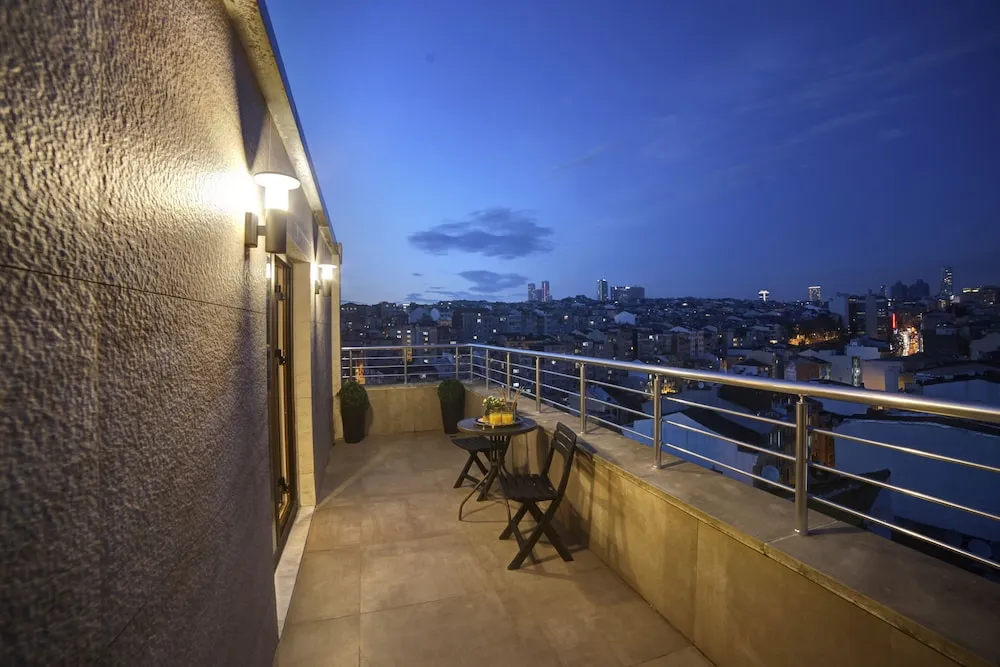 Deluxe Room with Terrace