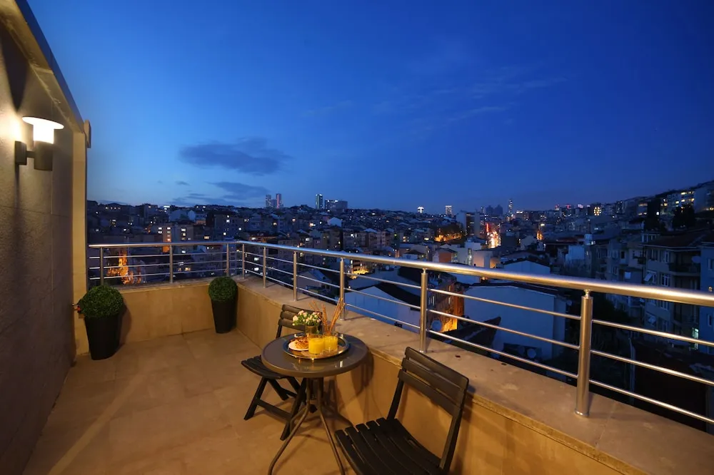 Deluxe Room with Terrace