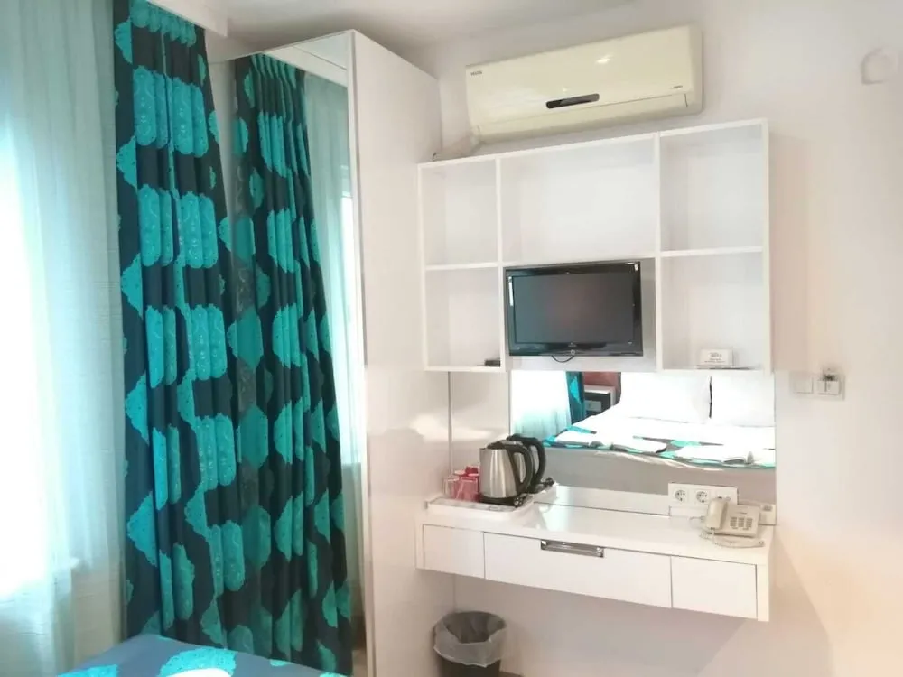 Tek Kişilik Oda, Bahçe Manzaralı