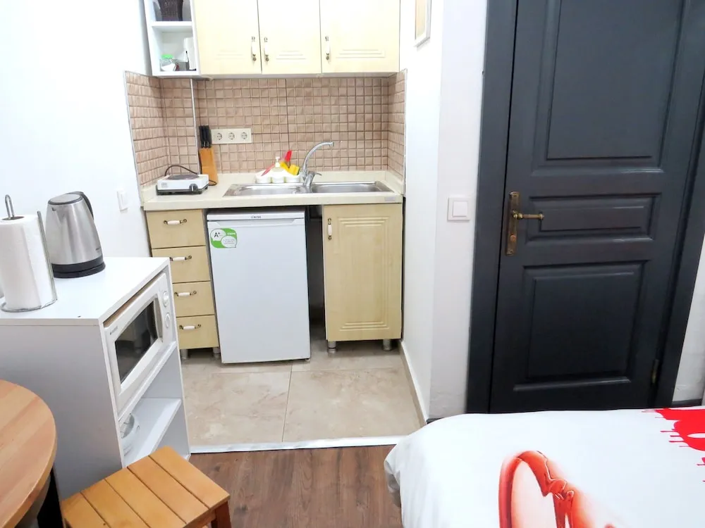 Basic Stüdyo, Teras
