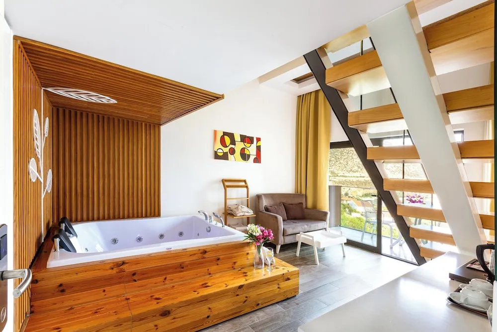 Deluxe Süit, Sıcak Su Küveti, Deniz Manzaralı