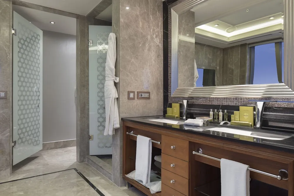 Ottoman Suite