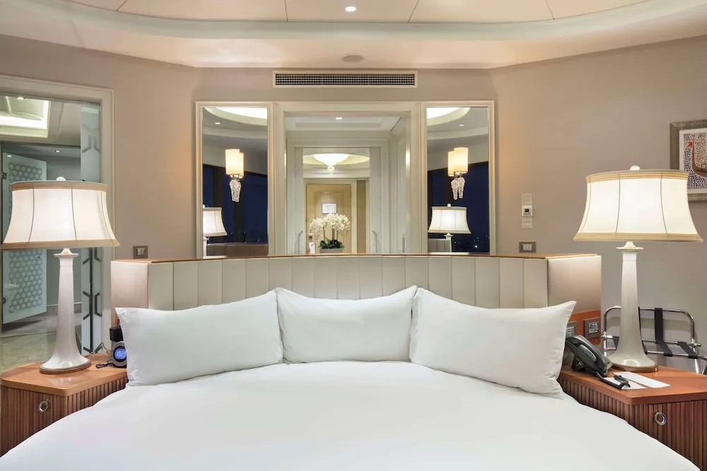 Ottoman Suite