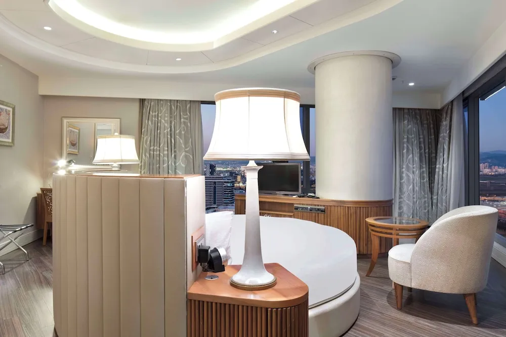 Ottoman Suite