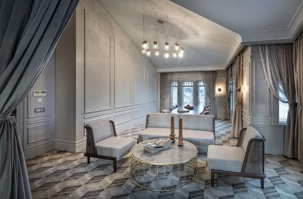 Penthouse Bosphorus Suite