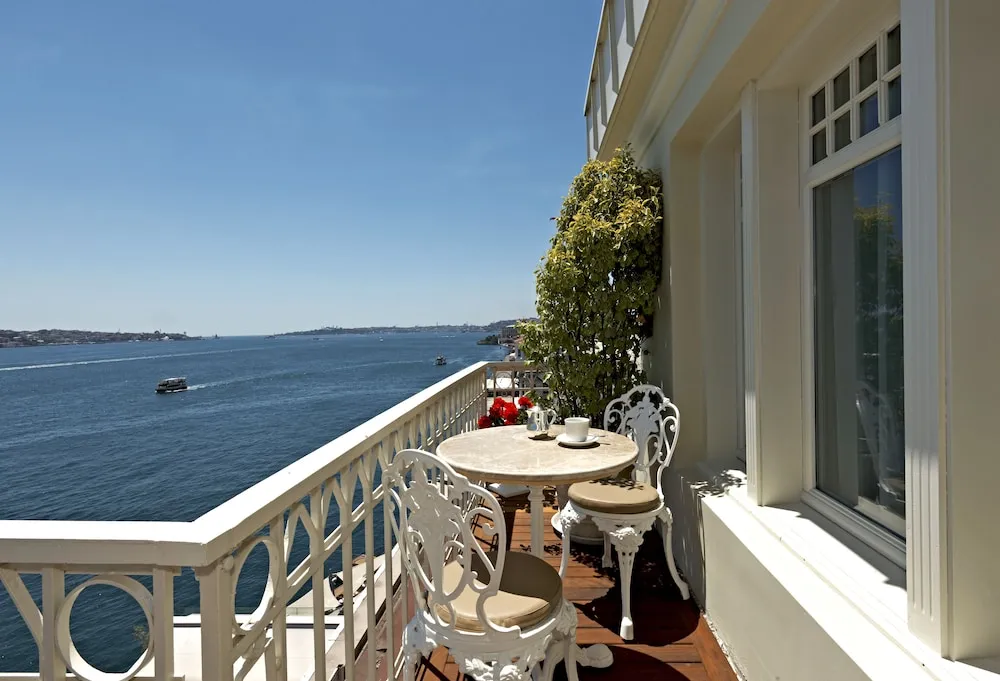 Penthouse Bosphorus Suite