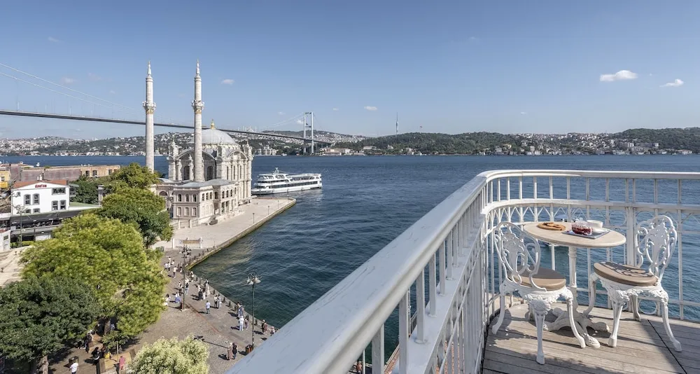 Penthouse Bosphorus Suite