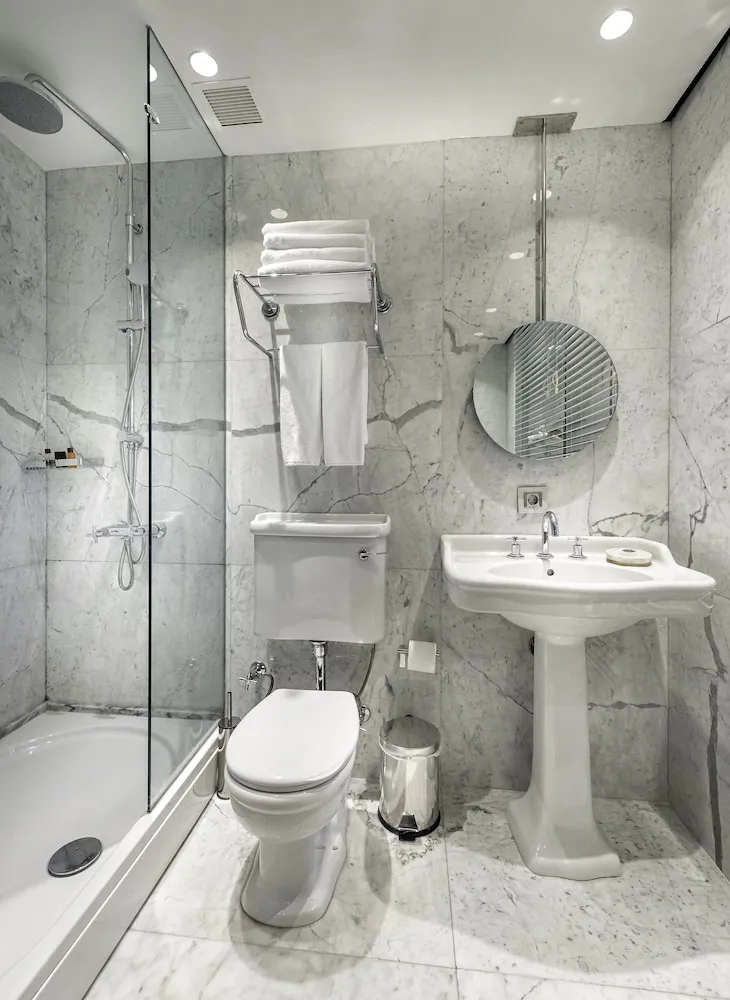 Deluxe Double Room, Partial Sea View