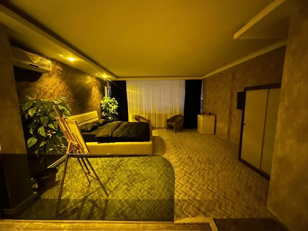 Deluxe Tek Büyük Yataklı Oda