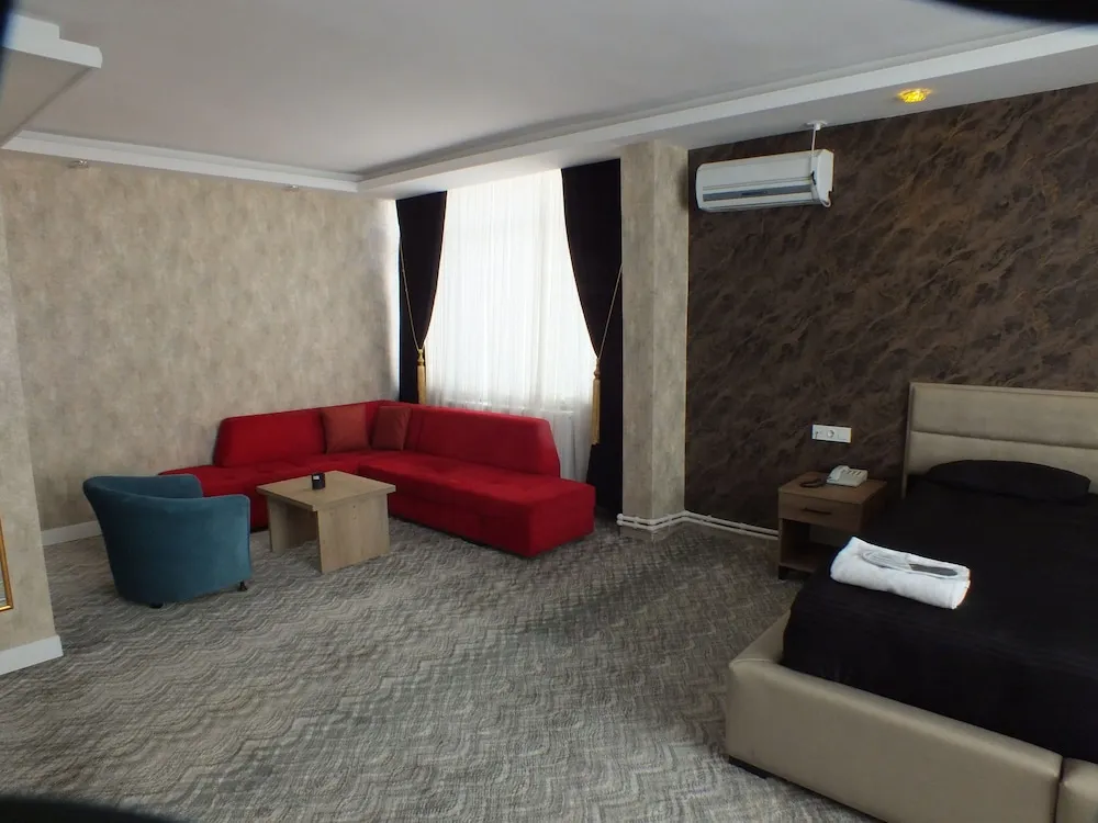 Grand Tek Büyük Yataklı Oda