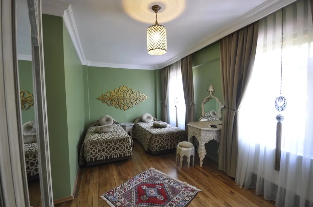 Tek Büyük Yataklı Oda