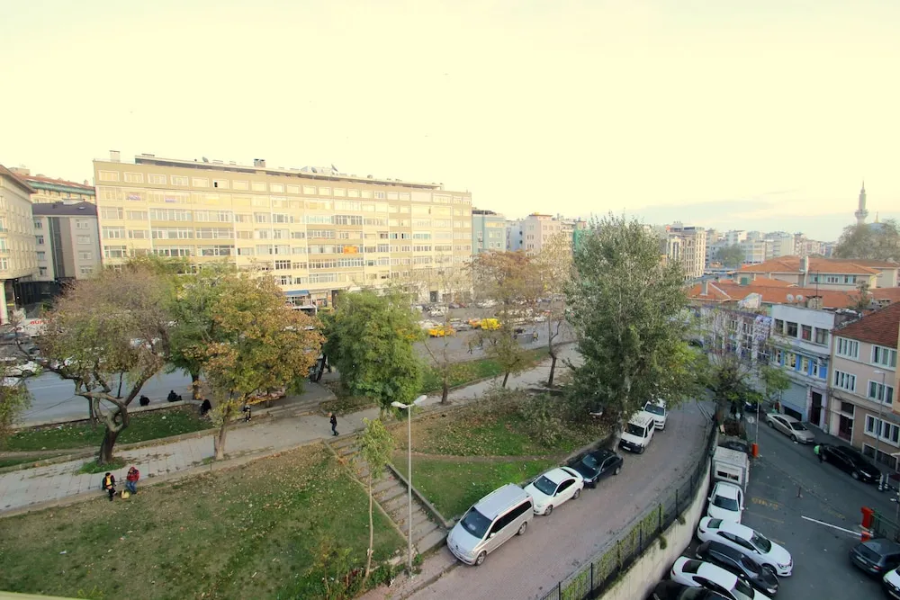 Deluxe Üç Kişilik Oda, Park Manzaralı