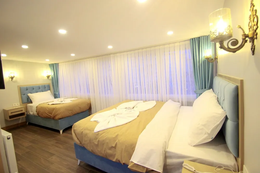Deluxe Üç Kişilik Oda, Park Manzaralı