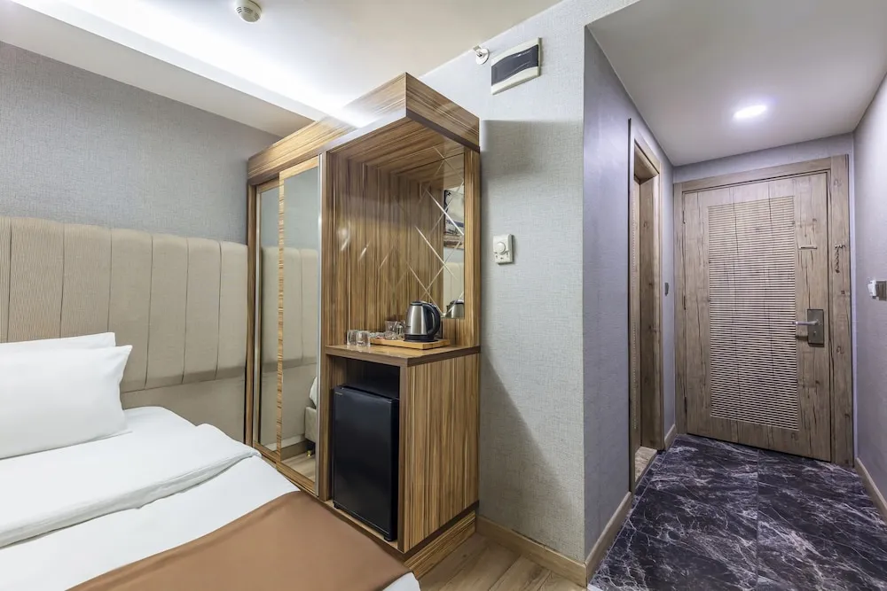 Deluxe Cift Kisilik Oda