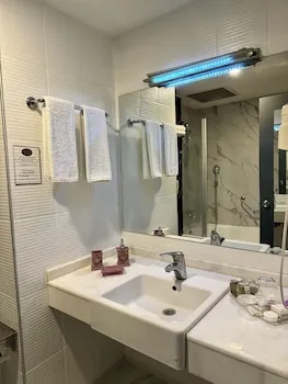 City One Hotel & SPA