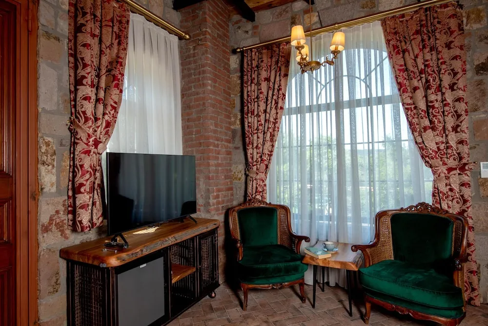King Suite - Nehir Manzarali, Hamam, Sauna, Jakuzi, Somine