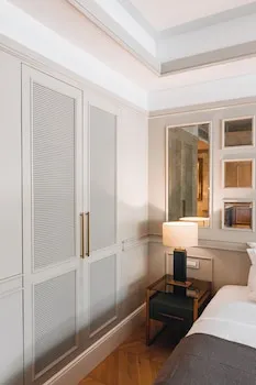 Yacht Classic Hotel - Boutique Class